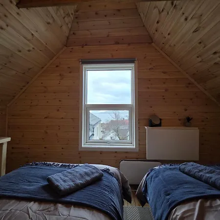 The Perfect Stop - Pinewood Loft Lodingen